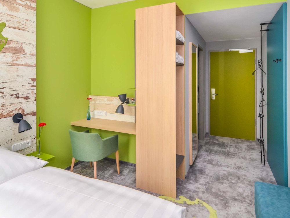Ibis Styles Stuttgart Vaihingen 67/68