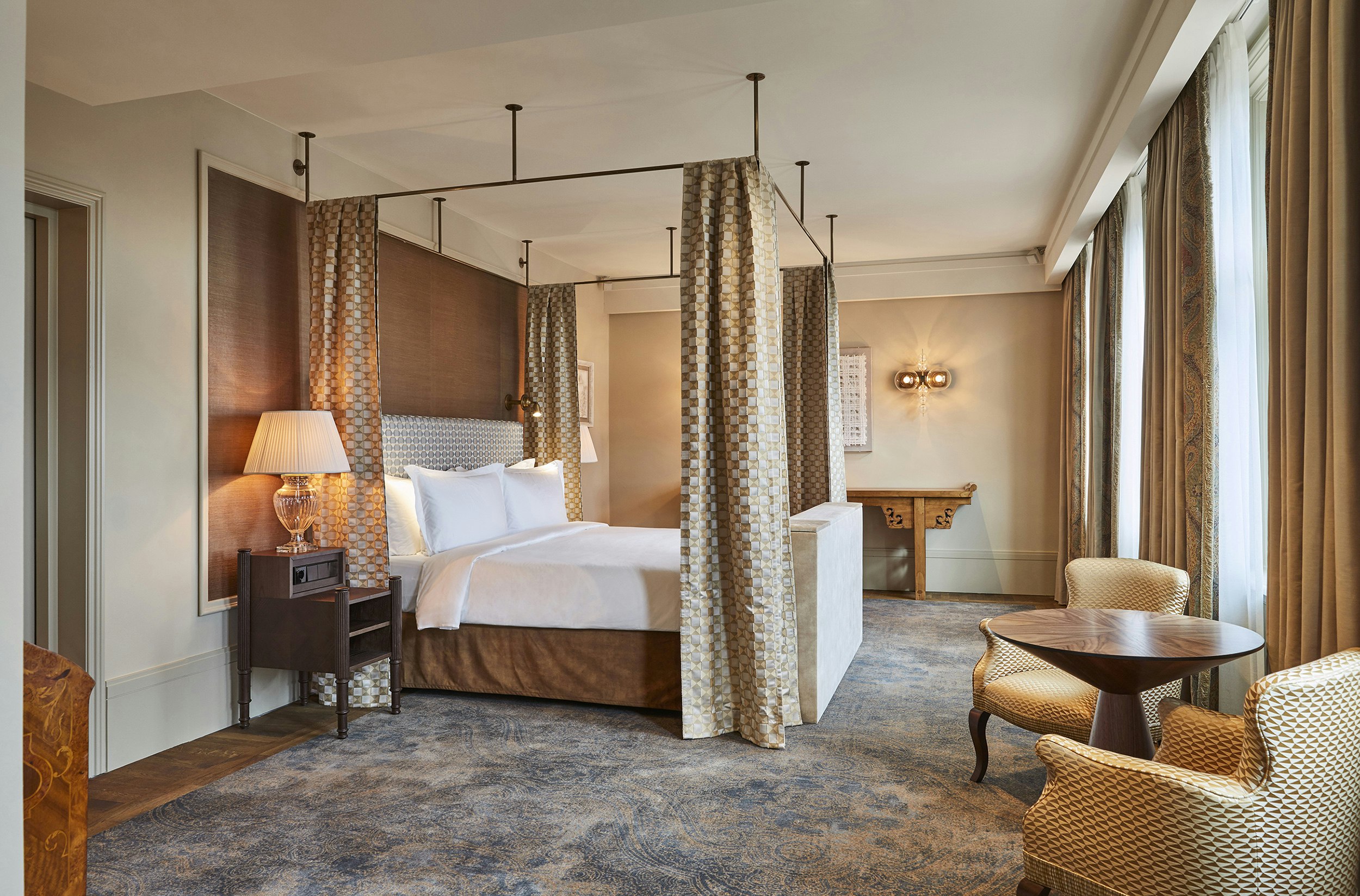 Royal, Penthouse Suite