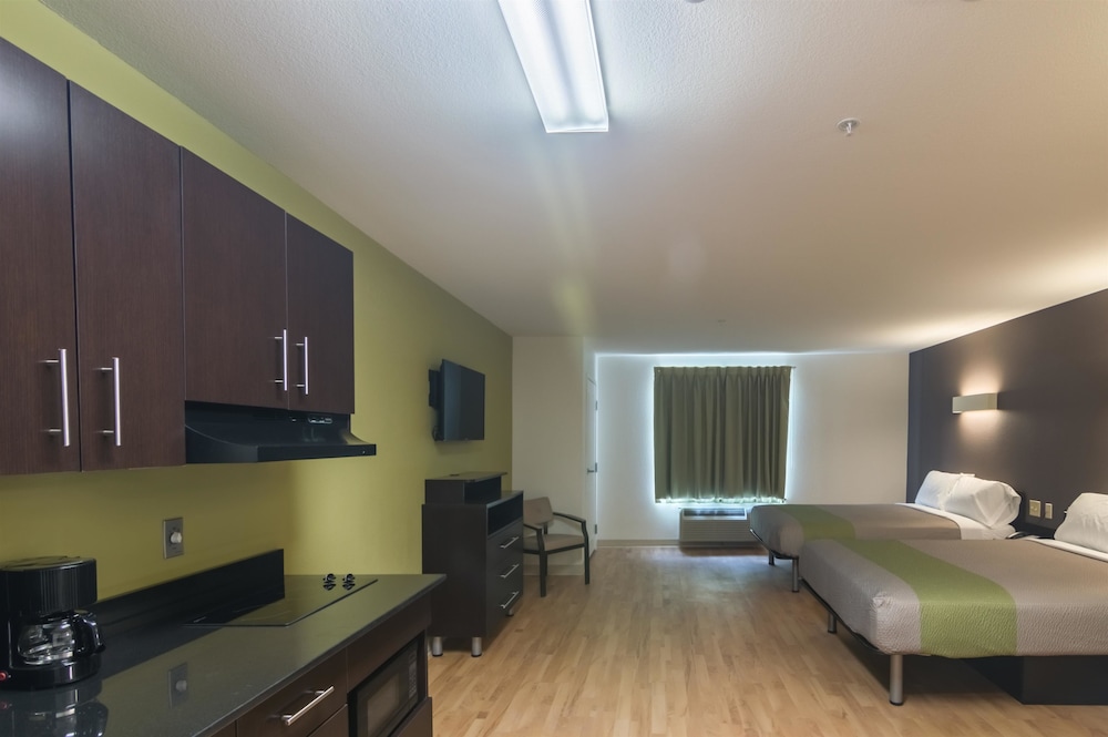Days Inn & Suites by Wyndham Colorado City/I-20 17/37