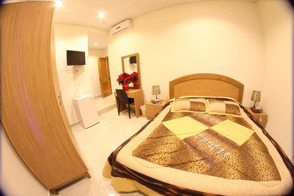 HOTEL ST JEAN 26/64