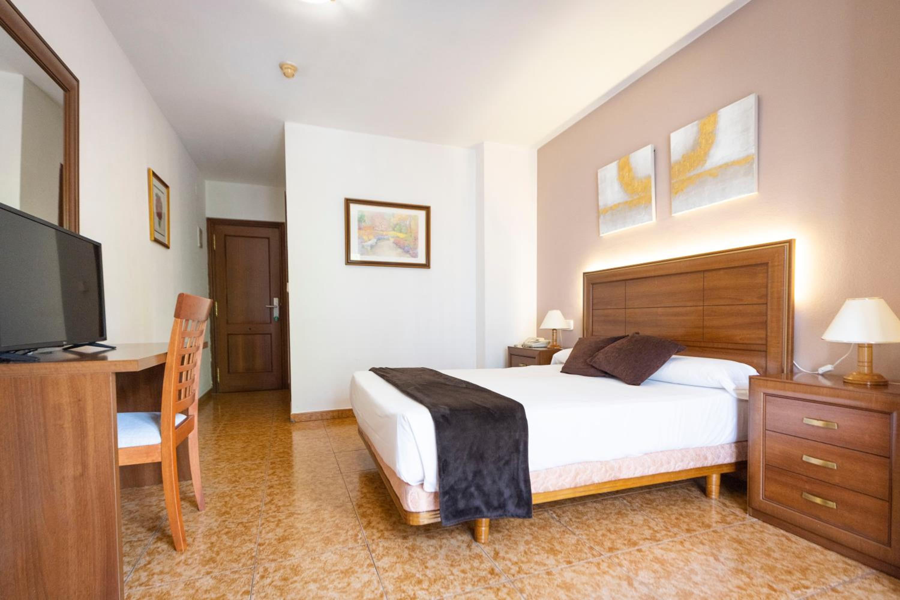 Hotel Madrid 23/50