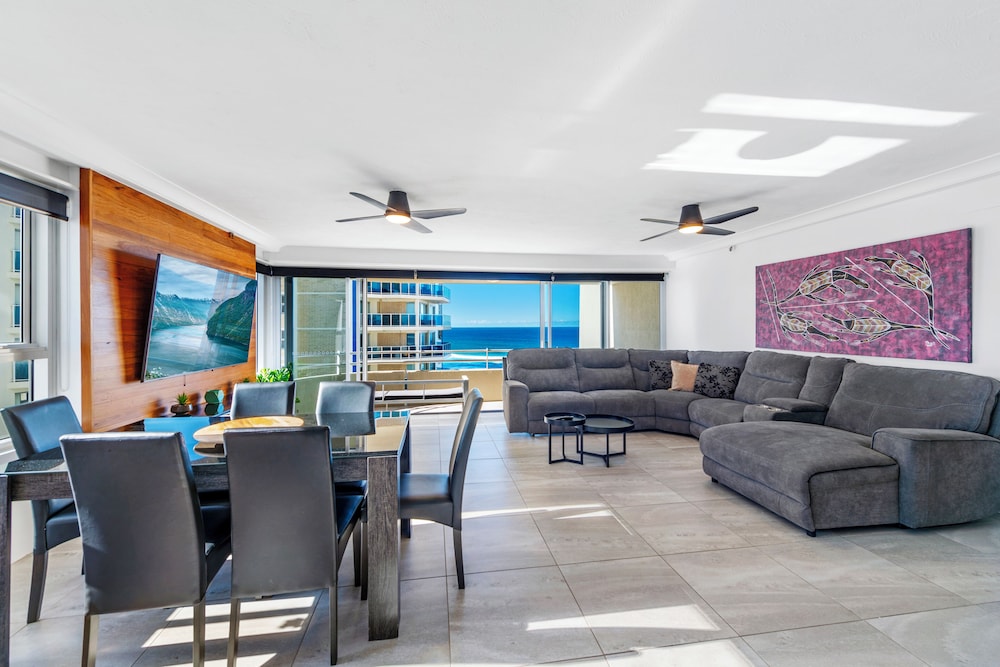 Zenith Ocean Front Apartments 28/50
