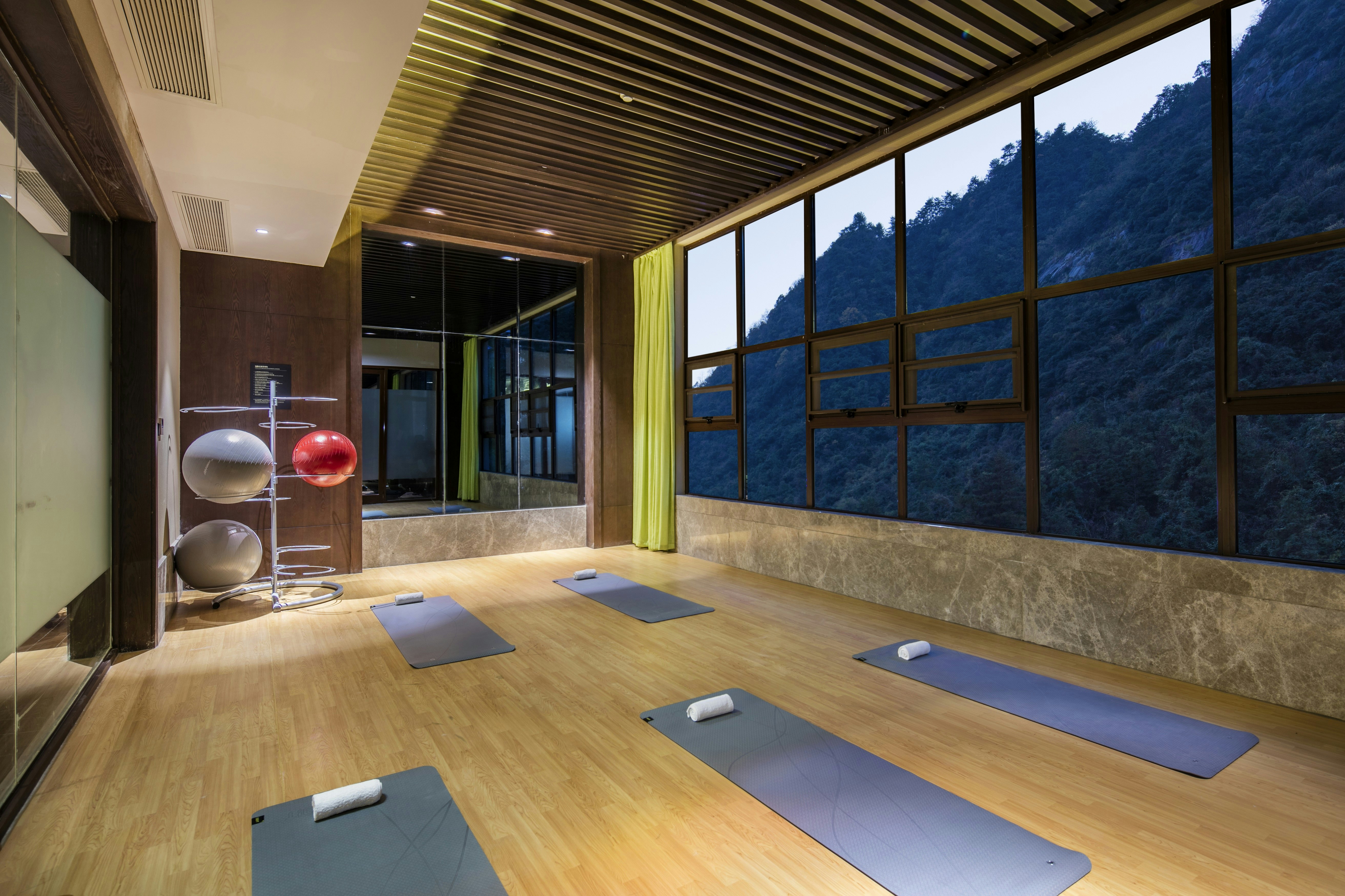 Hilton Sanqingshan Resort 35/60