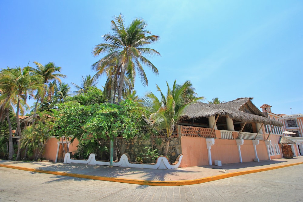 Hotel Santa Fe Puerto Escondido 37/50
