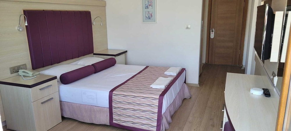 STANDARD, DOUBLE BED