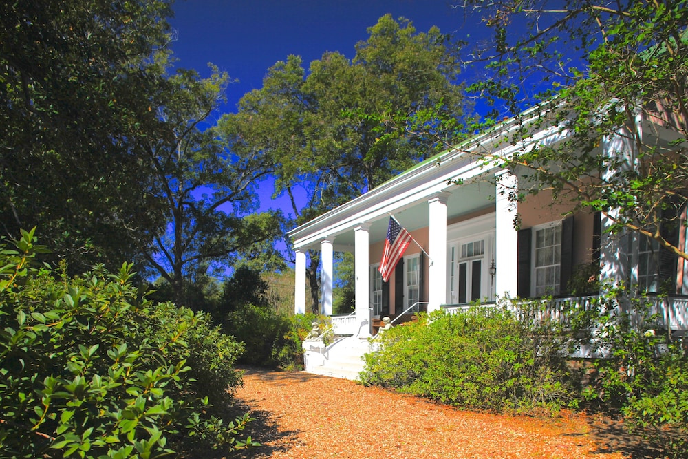 Sunnyside Bed & Breakfast 36/38