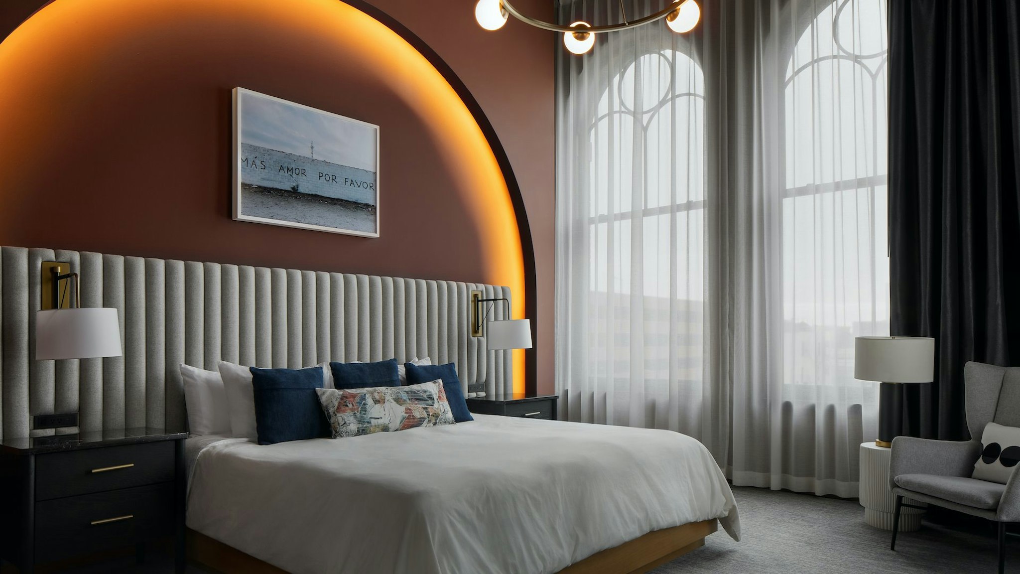 ROOM, KING BED, CORNER