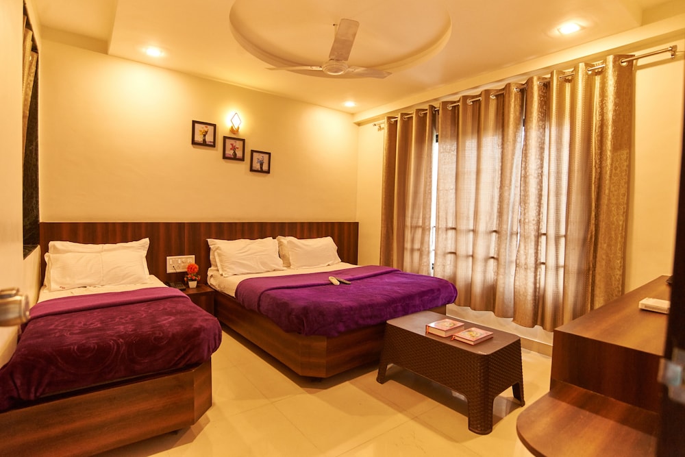 Hotel Disha Palace 39/69