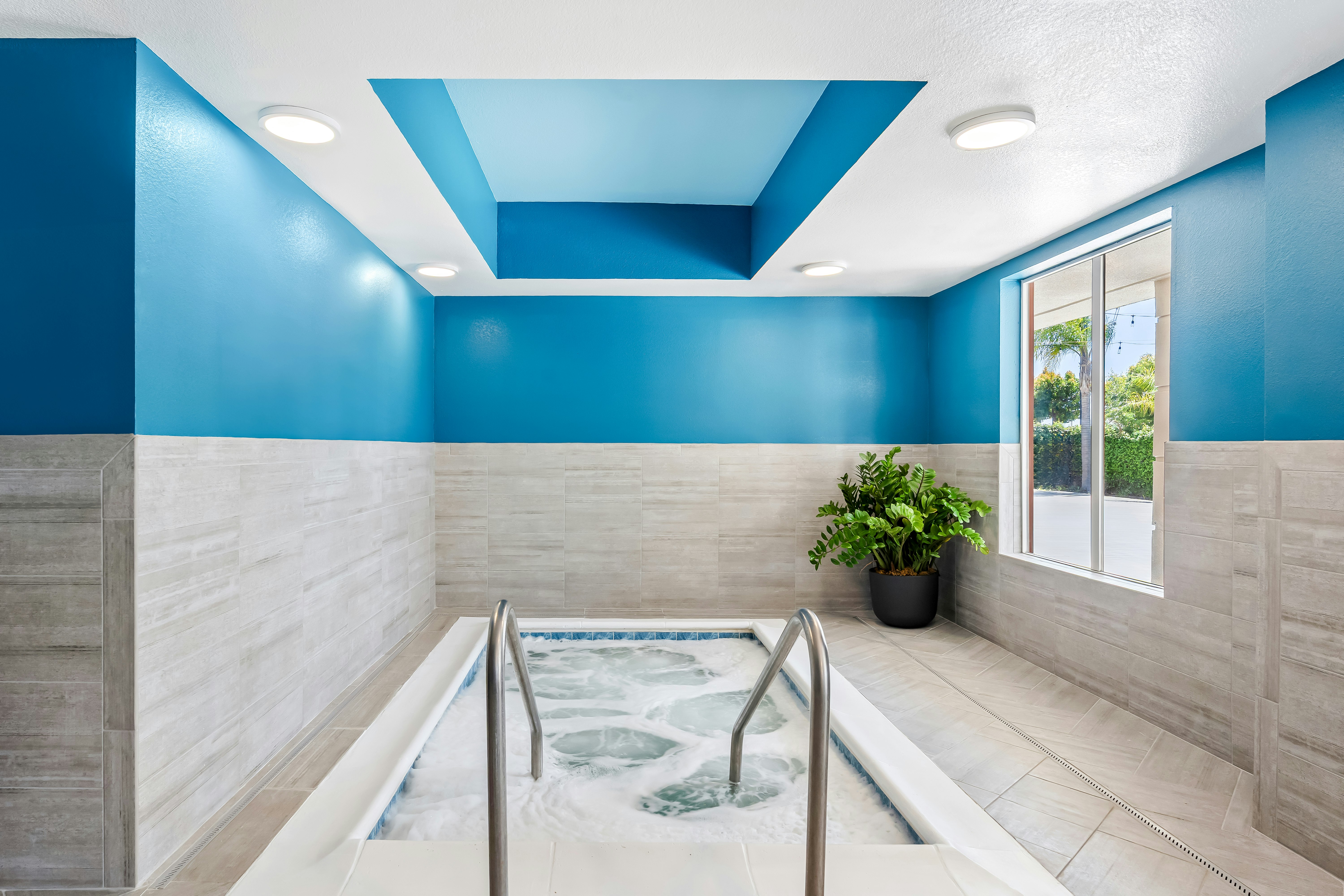 Hampton Inn and Suites Lathrop 25/61