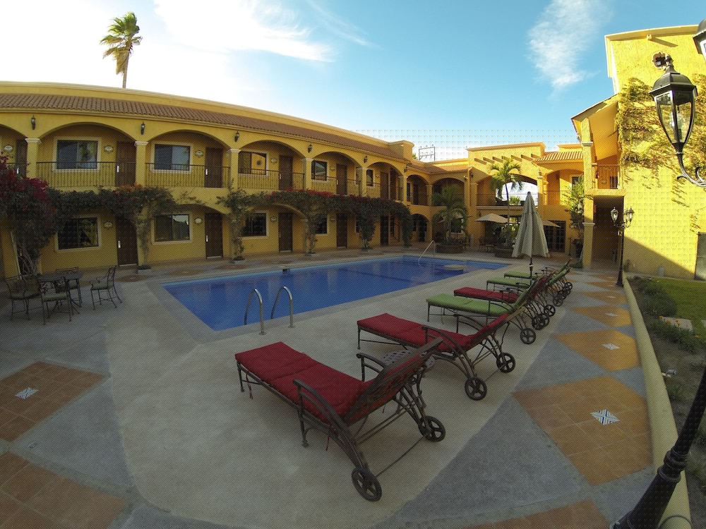 Hacienda Suites Loreto 10/53