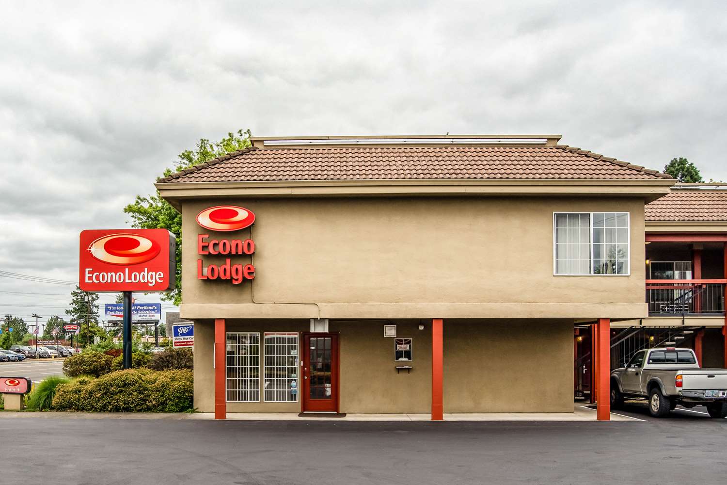 Econo Lodge Southeast 12/13