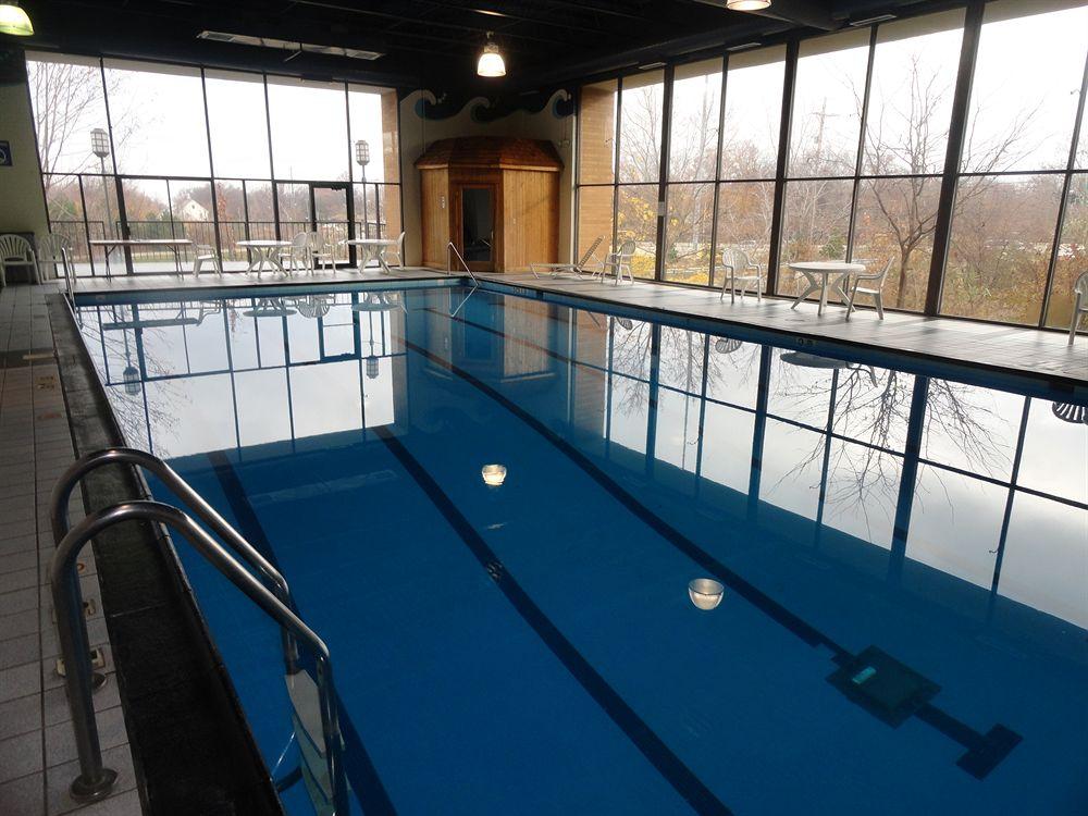swimming pool spa