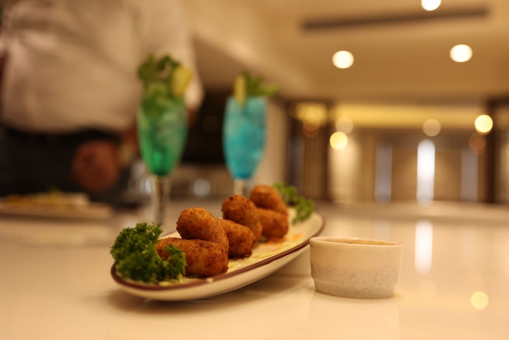 Pride Hotel Bhopal 24/49