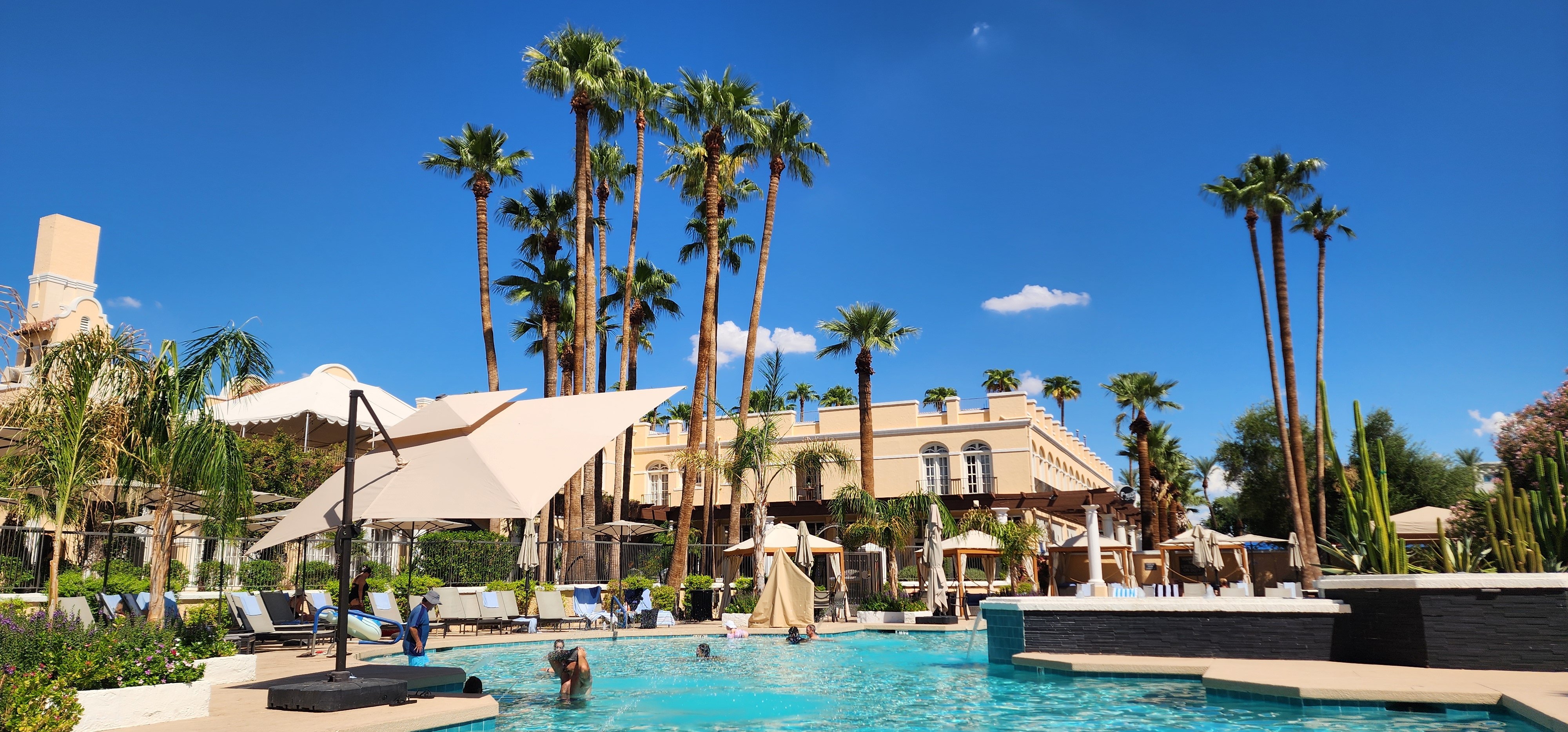 Crowne Plaza Phoenix Chandler Golf Resort 57/61