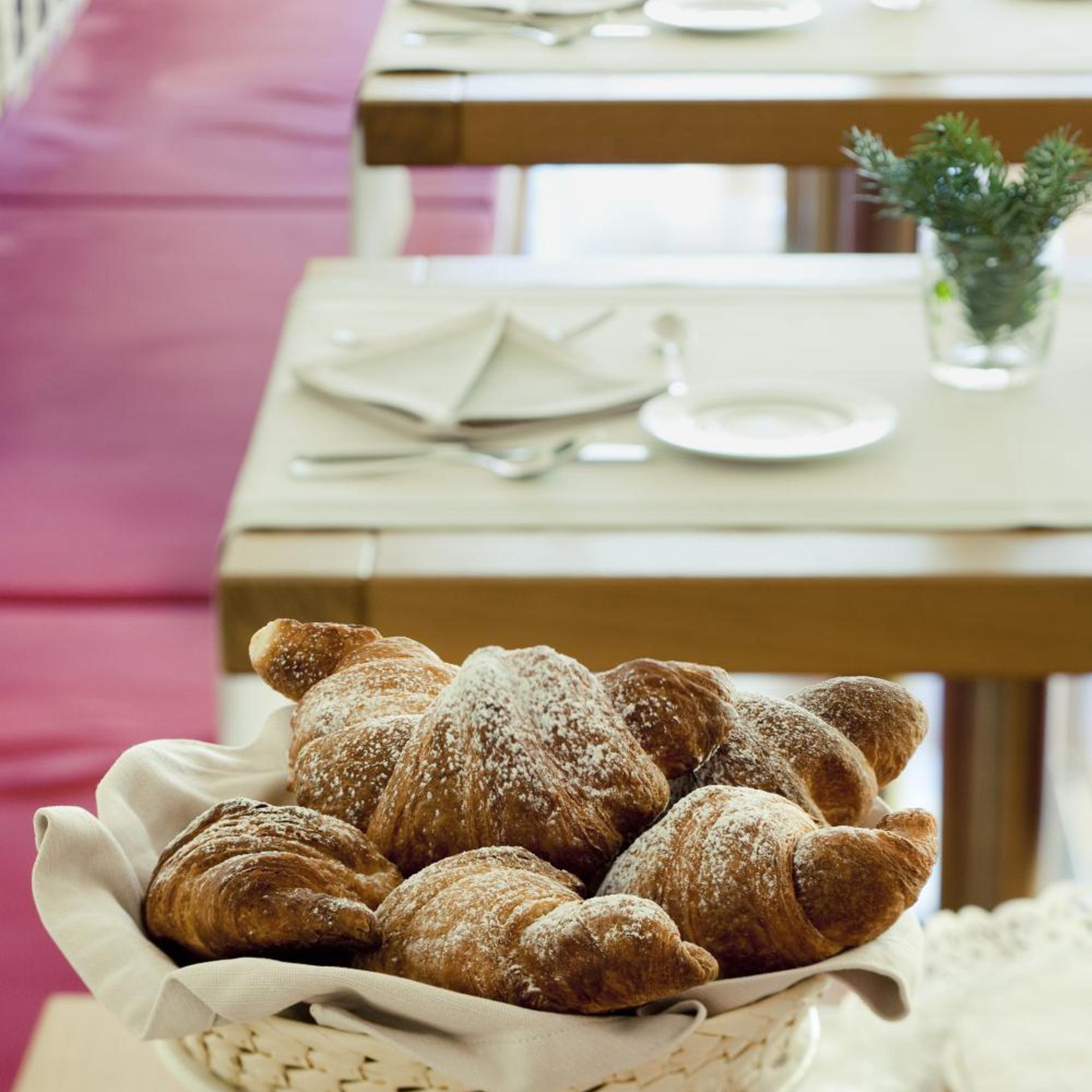 HOTEL MEUBLE SERTORELLI REIT 27/52