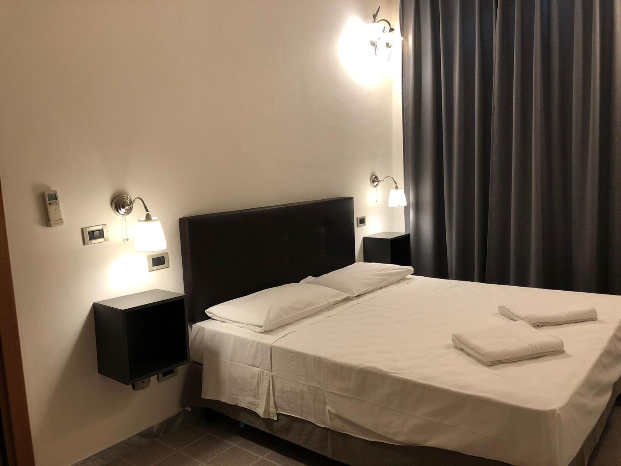 Room, Single