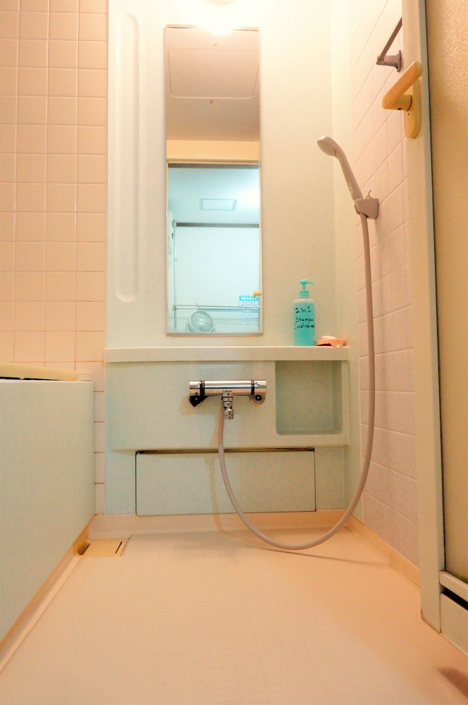 Osaka Tomato Hostel 44/46