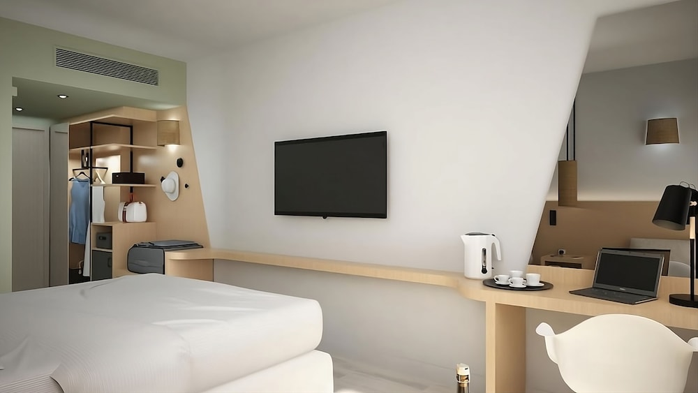 Eleals Boutique Hotel 35/46