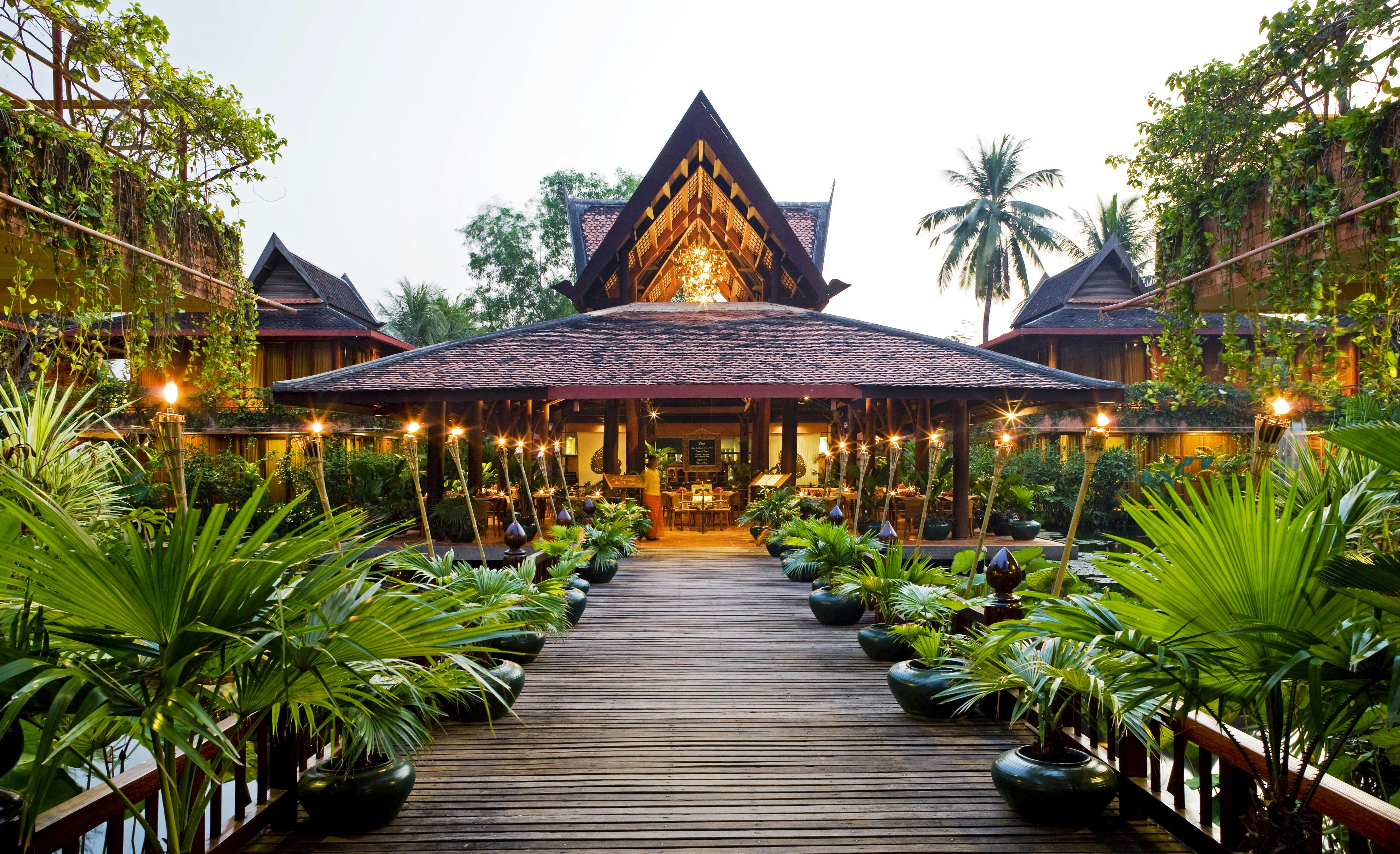 Angkor Village Hotel 38/50
