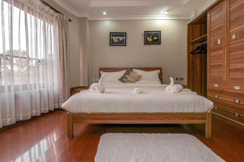 Eldon Suites Apartments 13/34