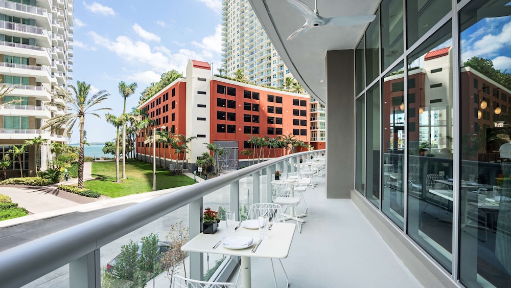 Hyatt Centric Brickell Miami 6/50