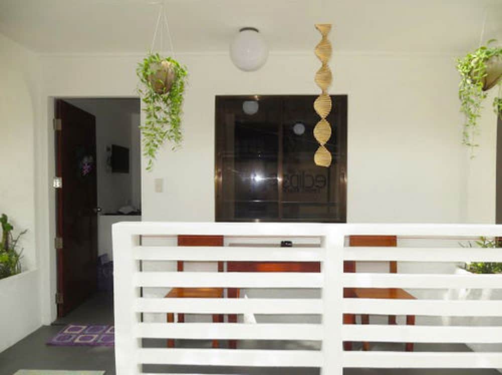 8Colors Beach House 4/64
