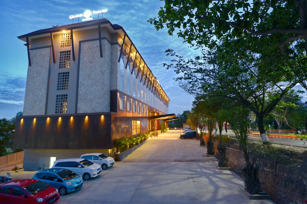 Grand Tjokro Balikpapan 54/55