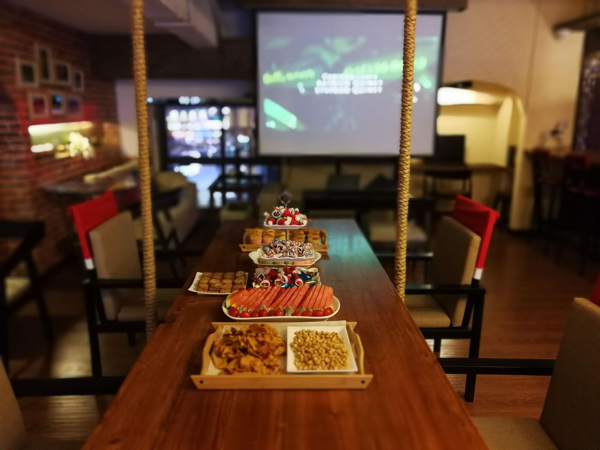 Huangshan Chengjin Boutique Hotel 60/65