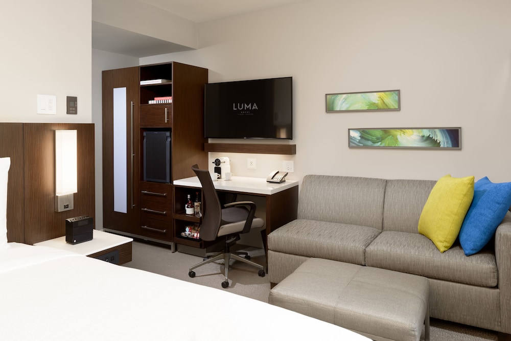 Luma Hotel Times Square 21/23