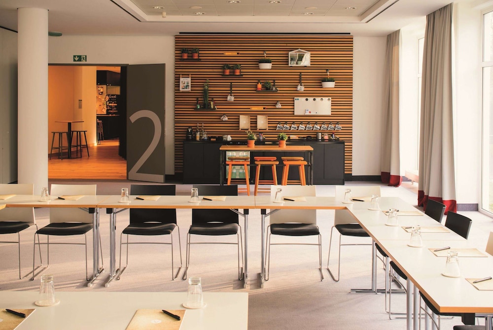 Vienna House Easy by Wyndham Landsberg 32/50