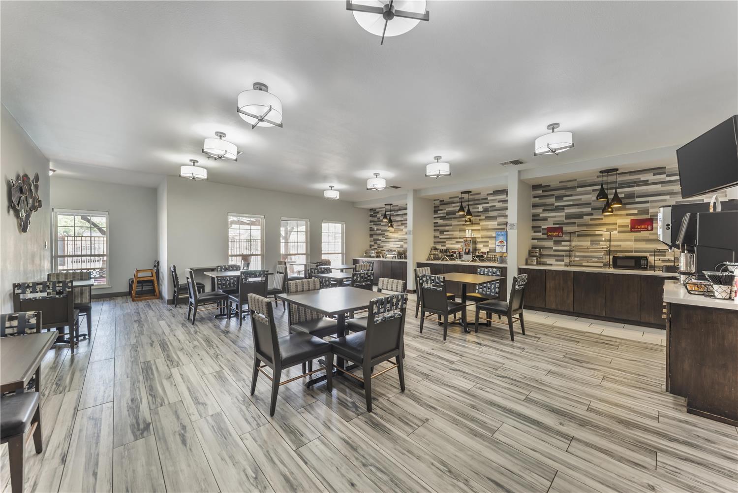 Best Western Plus Fredericksburg 26/34