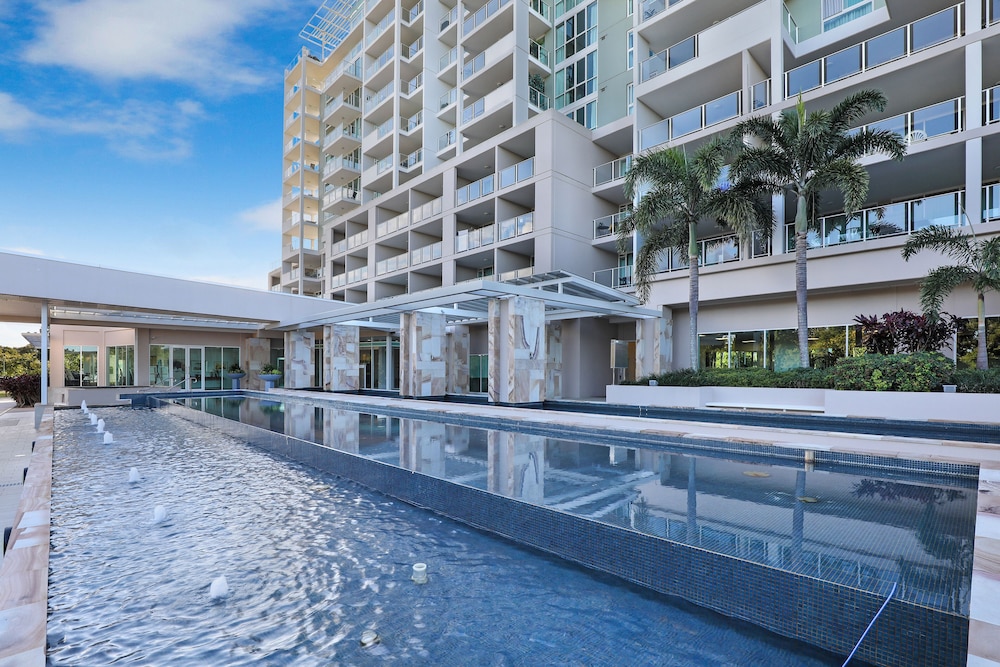 Pelican Waters Resort 5/68