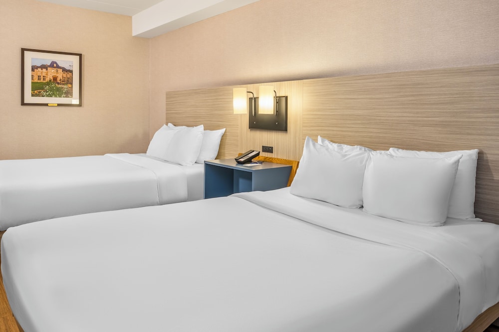Upgrade, Efficiency, 2 Queen Beds