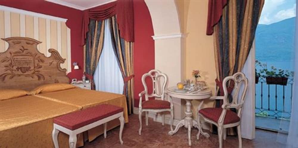 Hotel Cannobio 17/27