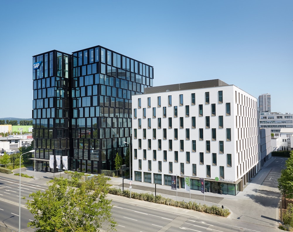 H+ Hotel Eschborn 3/43