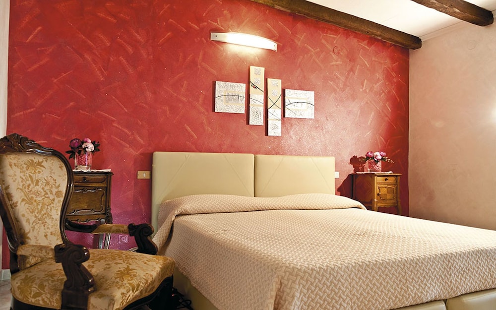 Leonardo's B&B 8/31
