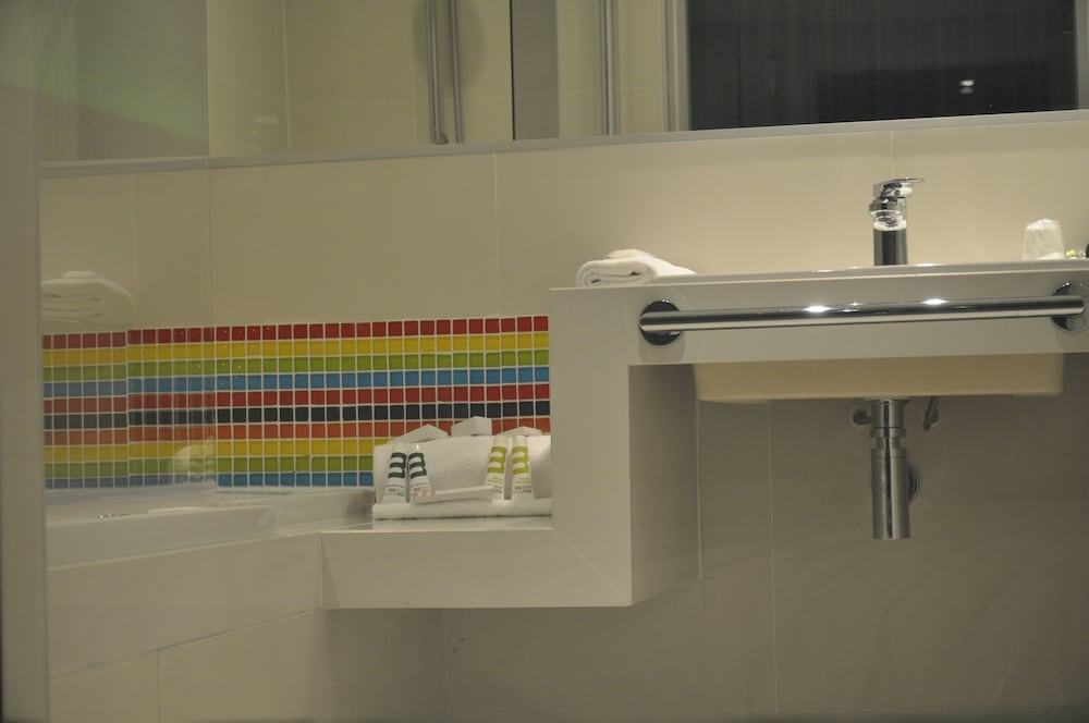 Mercure Angouleme Hotel de France 32/72