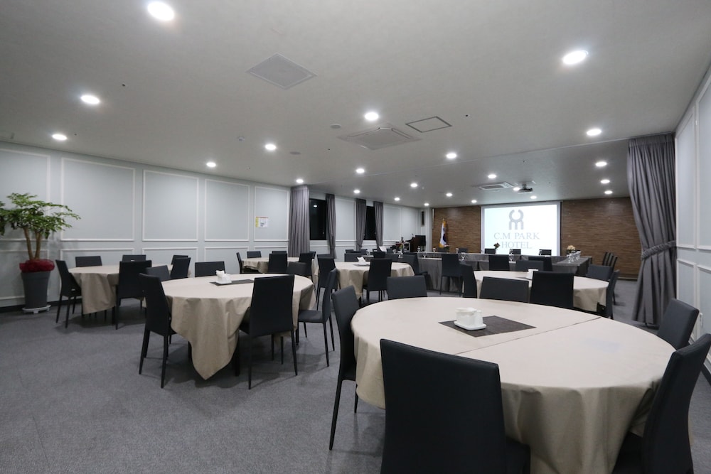 Andong Cm Park Hotel 33/44