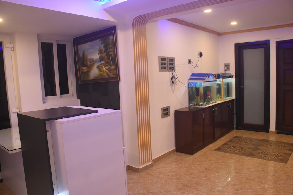 Athi Resorts 6/50