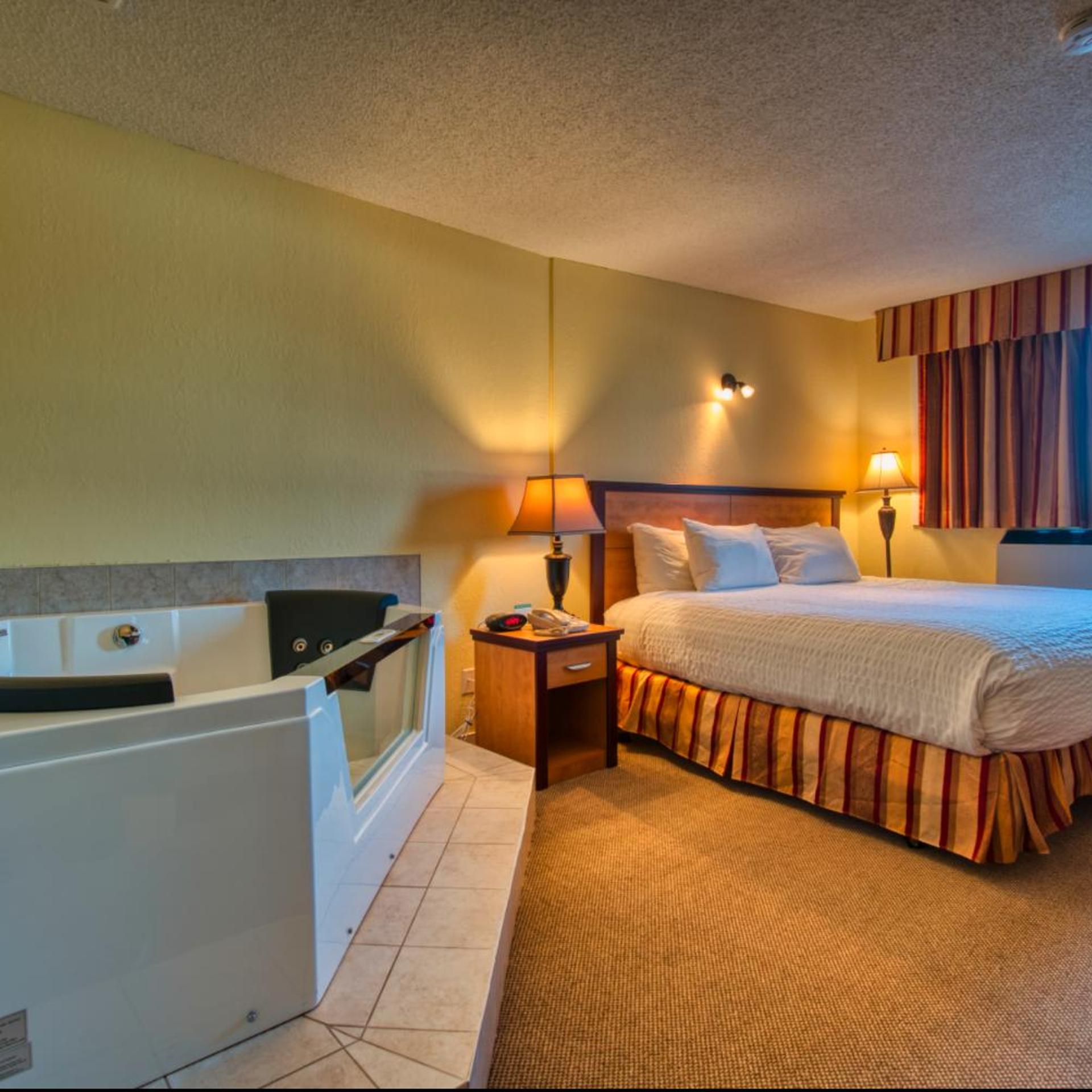 Deluxe, Suite, King Bed
