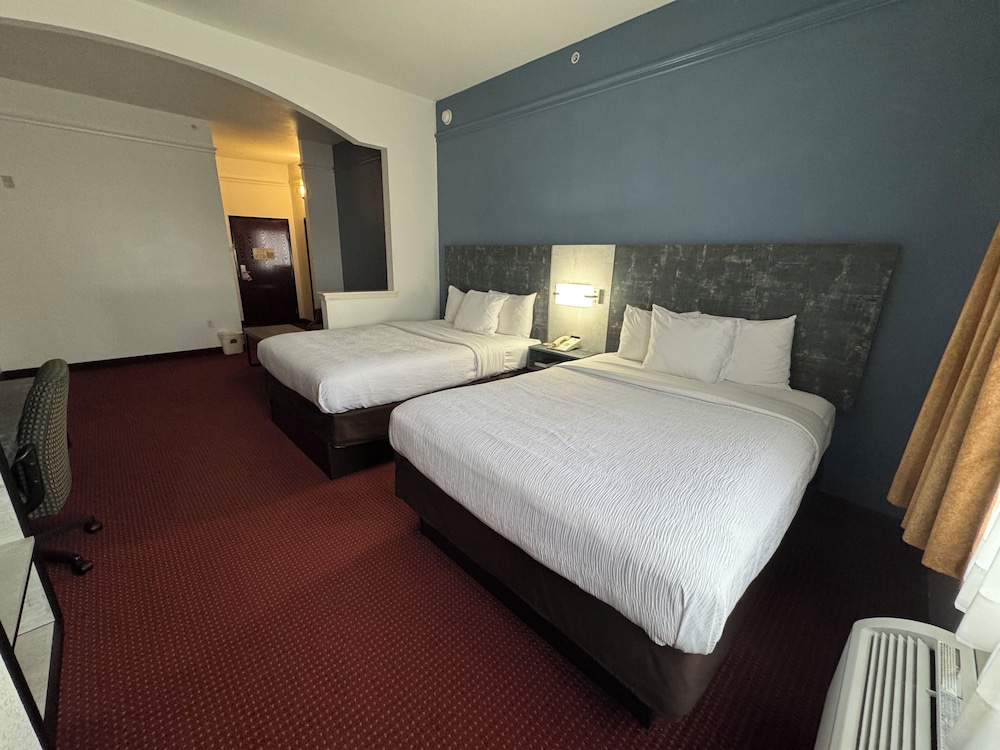 FairBridge Inn & Suites Cleburne 14/62