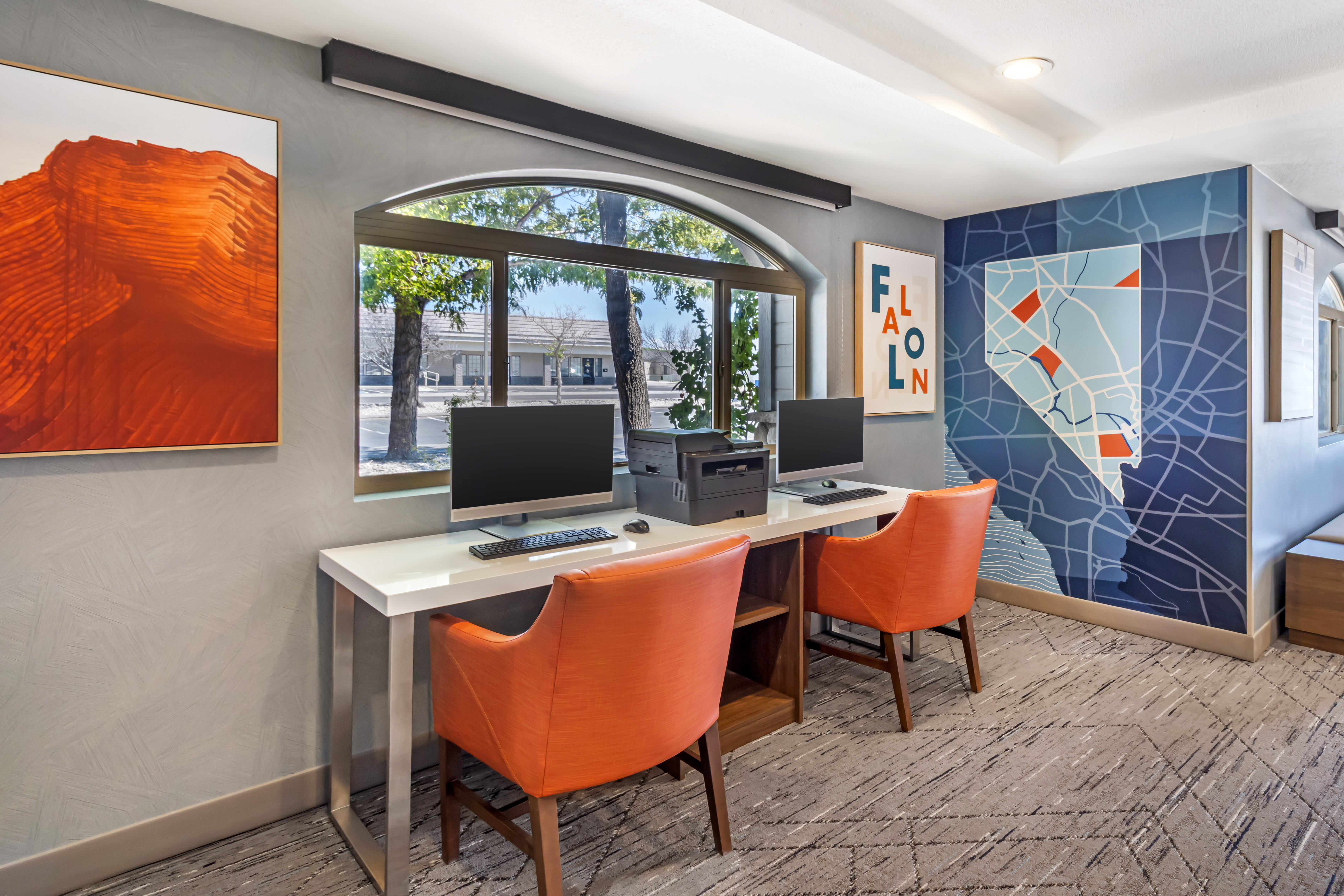 Holiday Inn Express Fallon 68/81