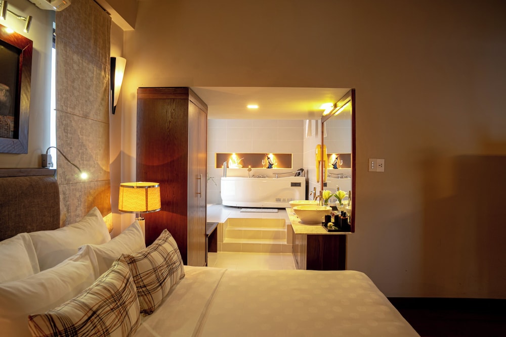 Asia Hotel 36/46