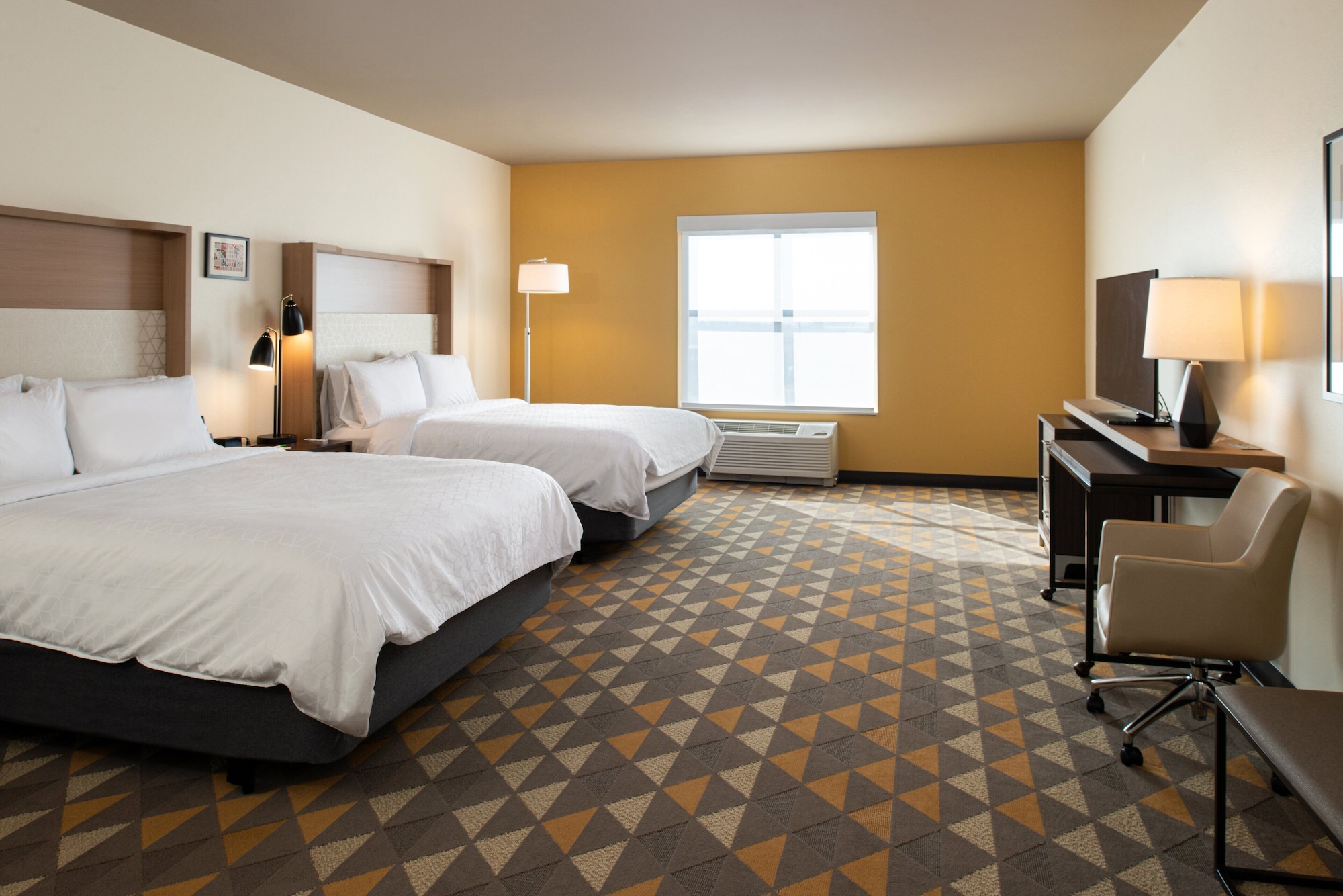 غرفة قياسية بسريرين كوين، Holiday Inn Suites Idaho Falls 4/6