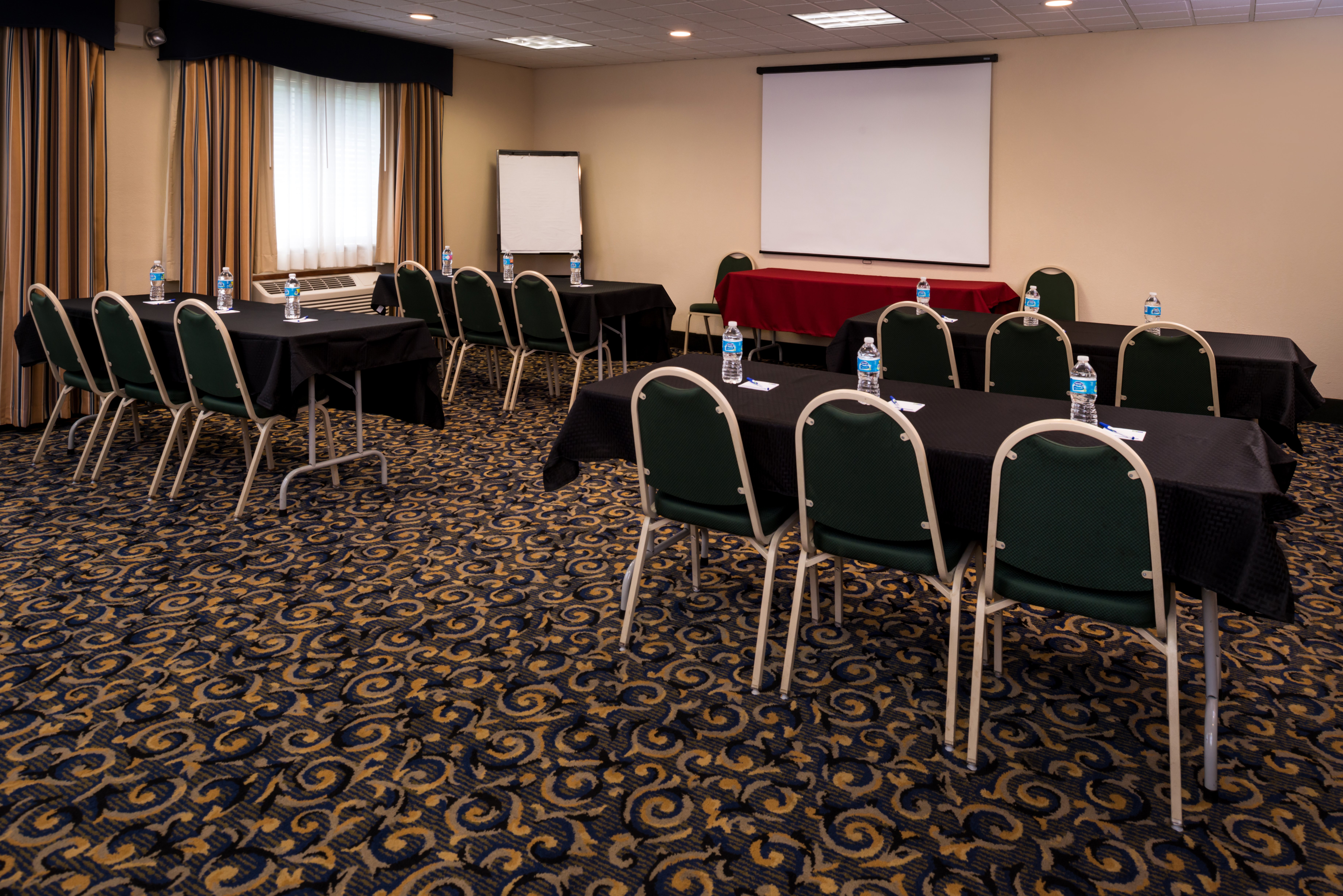 Holiday Inn Express Hotel And Suites Bucyrus 27/36