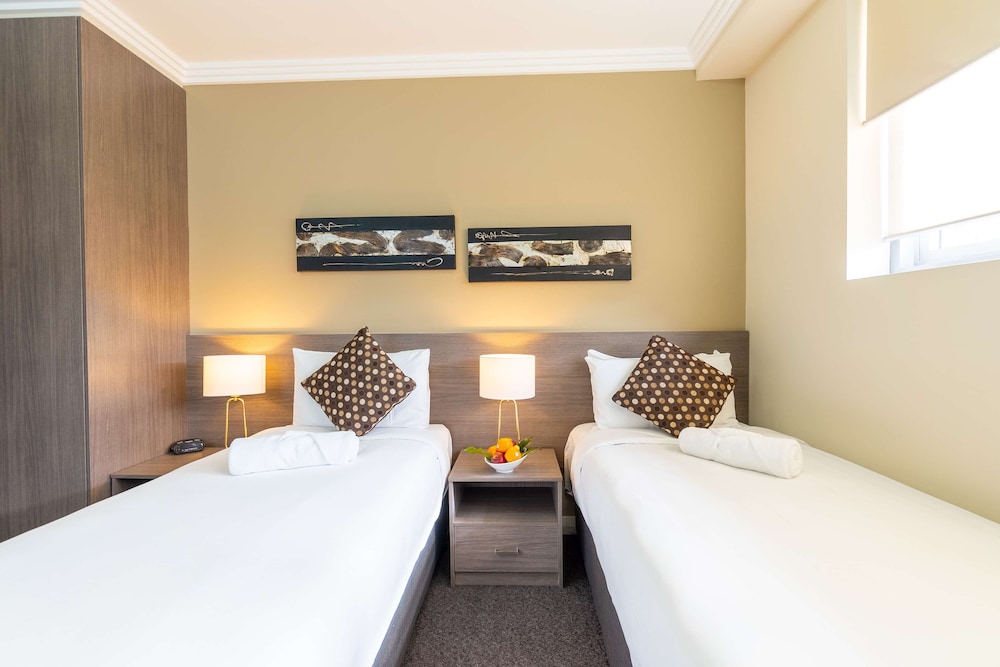 Best Western Plus Camperdown Suites 12/30