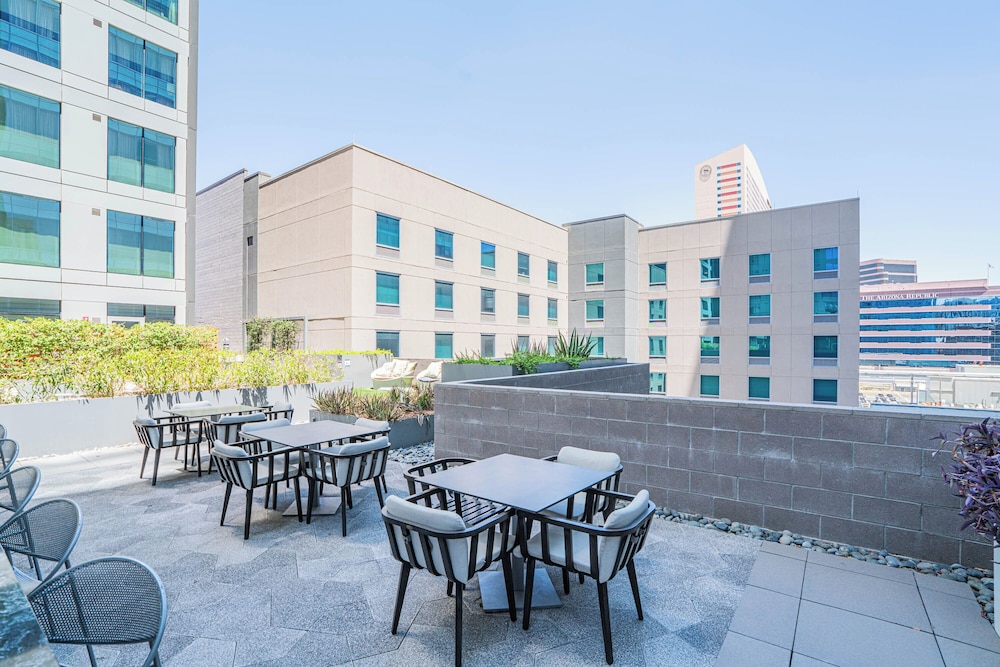Premium Stay 2mins to PHX Convention Ctr 13/27