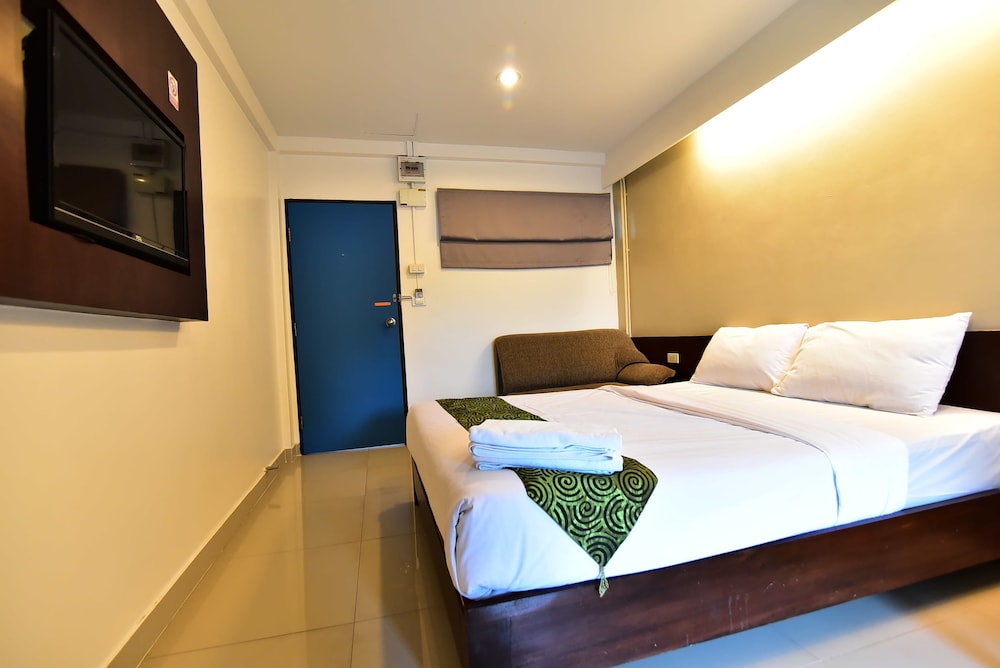 L42 Hostel Suvarnabhumi Airport 11/37