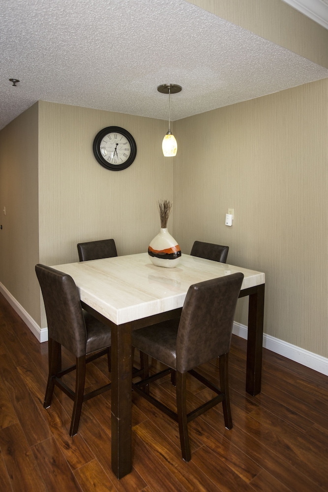 Best Western Plus Ambassador Suites Venice 39/40
