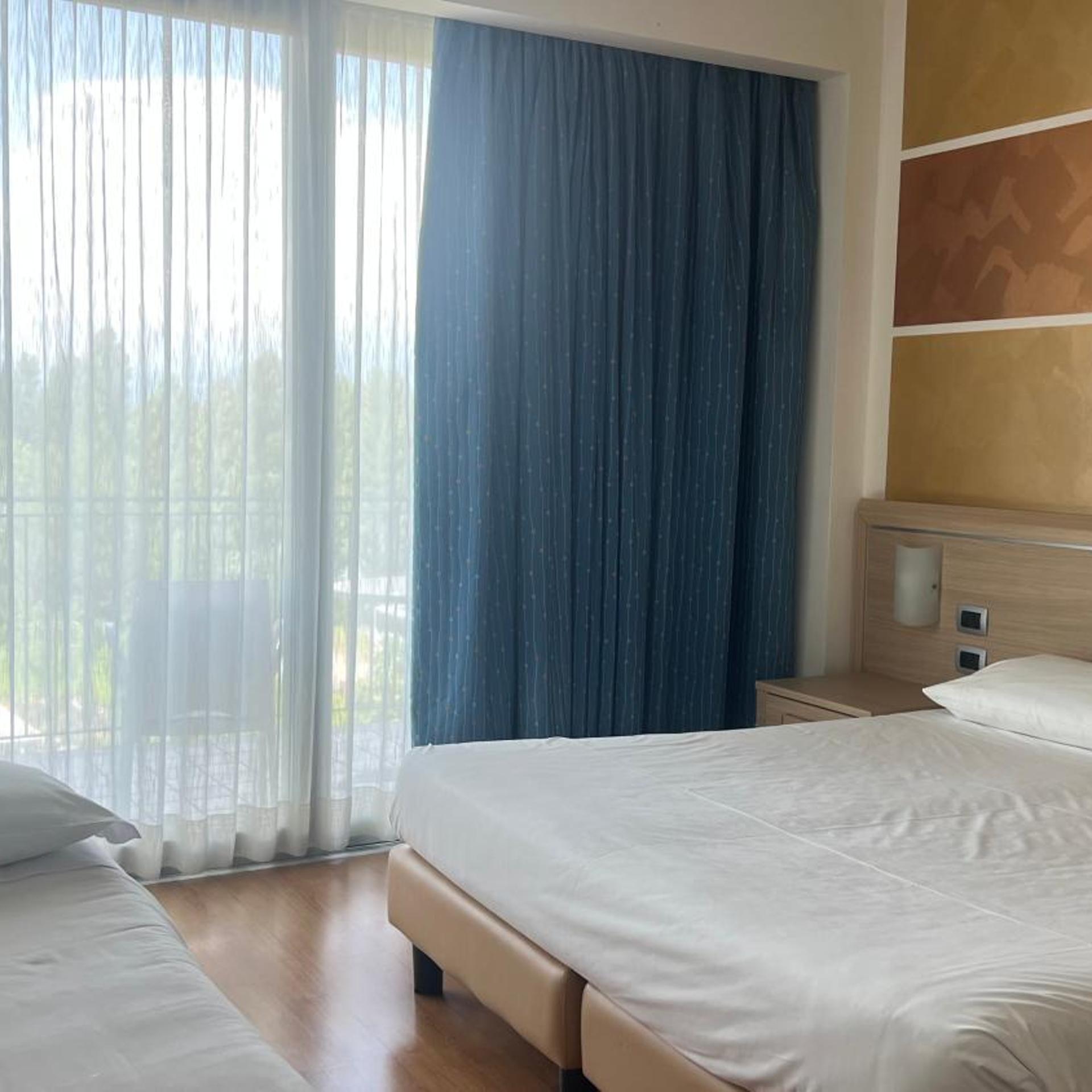 Room, Triple, Riverside, Balcony